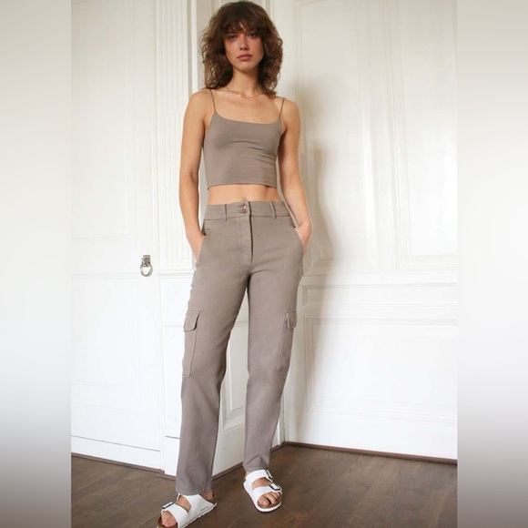 Aritzia Wilfred Free Modern Cargo Pant - Nomad Taupe - Picture 5 of 10